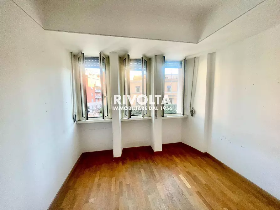 Immagine 27 di Appartamento in vendita  in Via Livorno a Roma