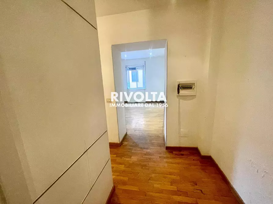 Immagine 30 di Appartamento in vendita  in Via Livorno a Roma