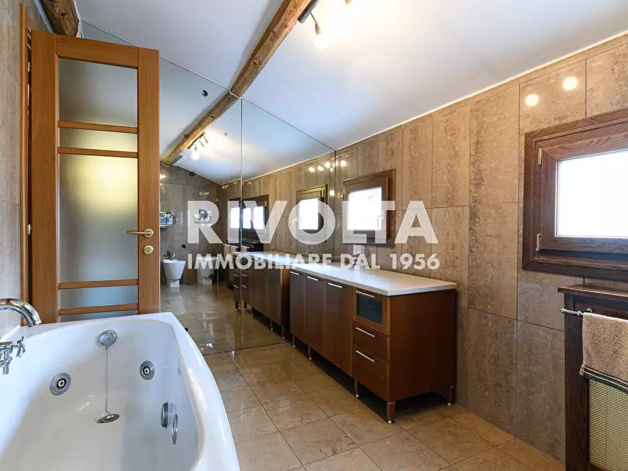 Immagine 23 di Appartamento in affitto  in Via Delle Quattro Fontane a Roma