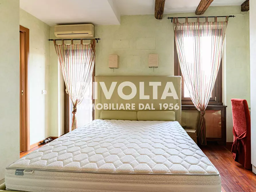 Immagine 25 di Appartamento in affitto  in Via Delle Quattro Fontane a Roma