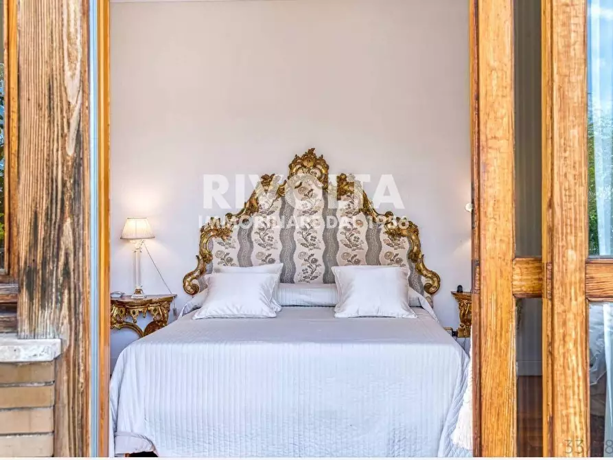 Immagine 20 di Attico in vendita  in Via Dei Monti Parioli a Roma