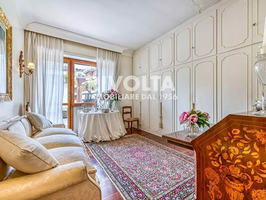 Immagine 25 di Attico in vendita  in Via Dei Monti Parioli a Roma