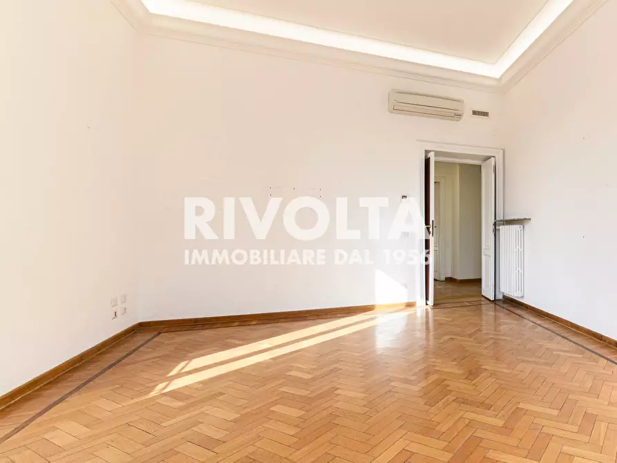 Immagine 29 di Ufficio in affitto  in via Toscana a Roma