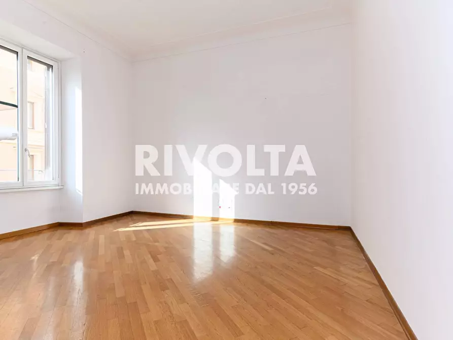 Immagine 30 di Ufficio in affitto  in via Toscana a Roma