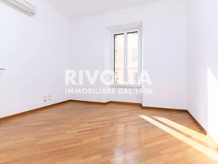 Immagine 31 di Ufficio in affitto  in via Toscana a Roma