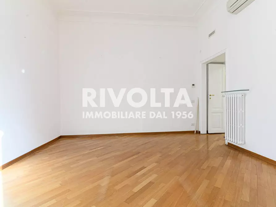 Immagine 33 di Ufficio in affitto  in via Toscana a Roma