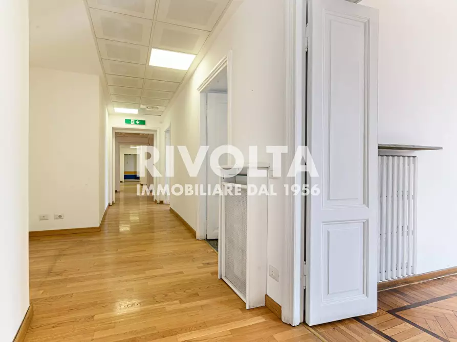 Immagine 34 di Ufficio in affitto  in via Toscana a Roma
