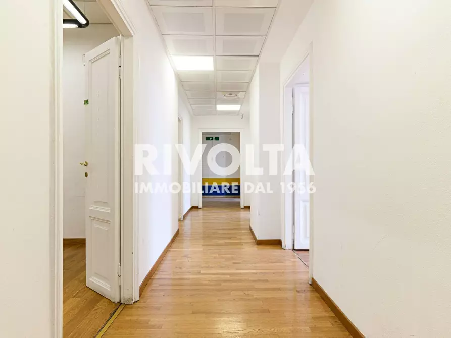 Immagine 36 di Ufficio in affitto  in via Toscana a Roma