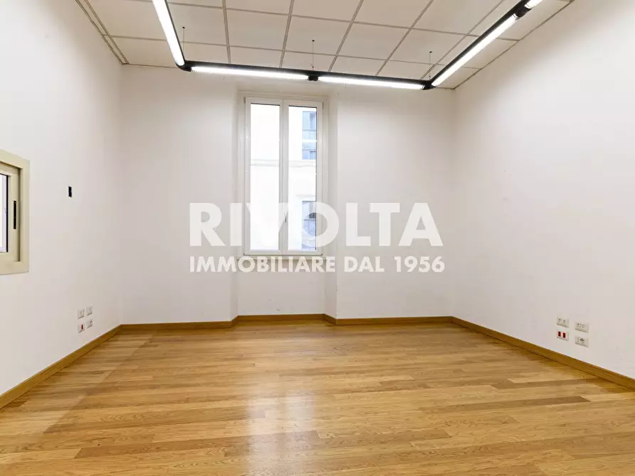 Immagine 37 di Ufficio in affitto  in via Toscana a Roma