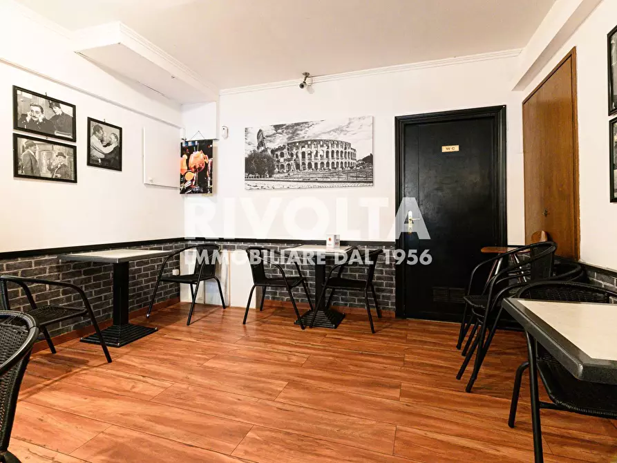 Immagine 4 di Attività commerciale in vendita  in Largo Agostino Gemelli a Roma