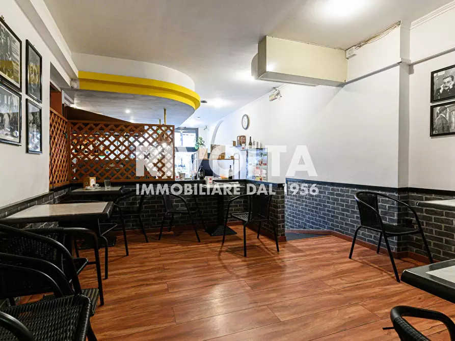 Immagine 6 di Attività commerciale in vendita  in Largo Agostino Gemelli a Roma