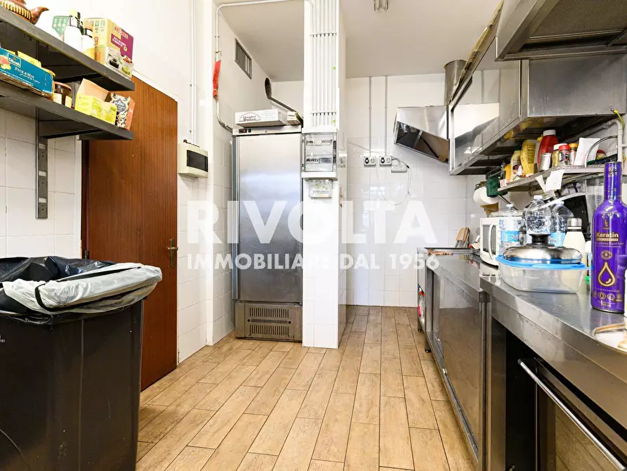 Immagine 7 di Attività commerciale in vendita  in Largo Agostino Gemelli a Roma