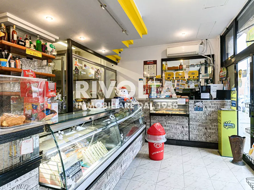Immagine 18 di Attività commerciale in vendita  in Largo Agostino Gemelli a Roma