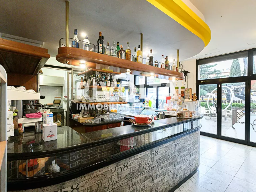 Immagine 22 di Attività commerciale in vendita  in Largo Agostino Gemelli a Roma