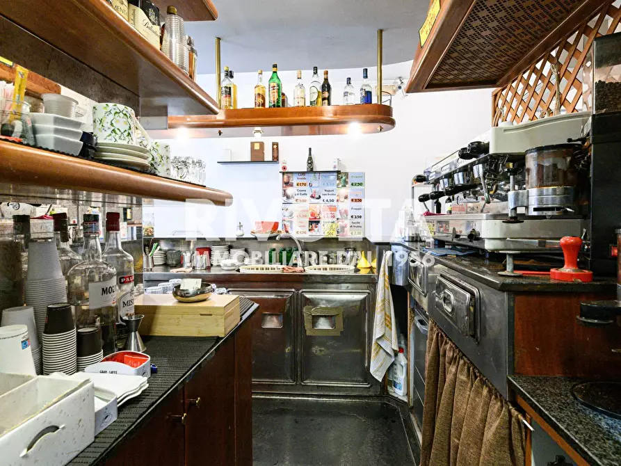 Immagine 24 di Attività commerciale in vendita  in Largo Agostino Gemelli a Roma