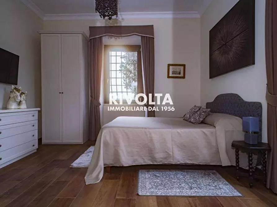 Immagine 22 di Villa in vendita  in Via Della Merluzza a Roma