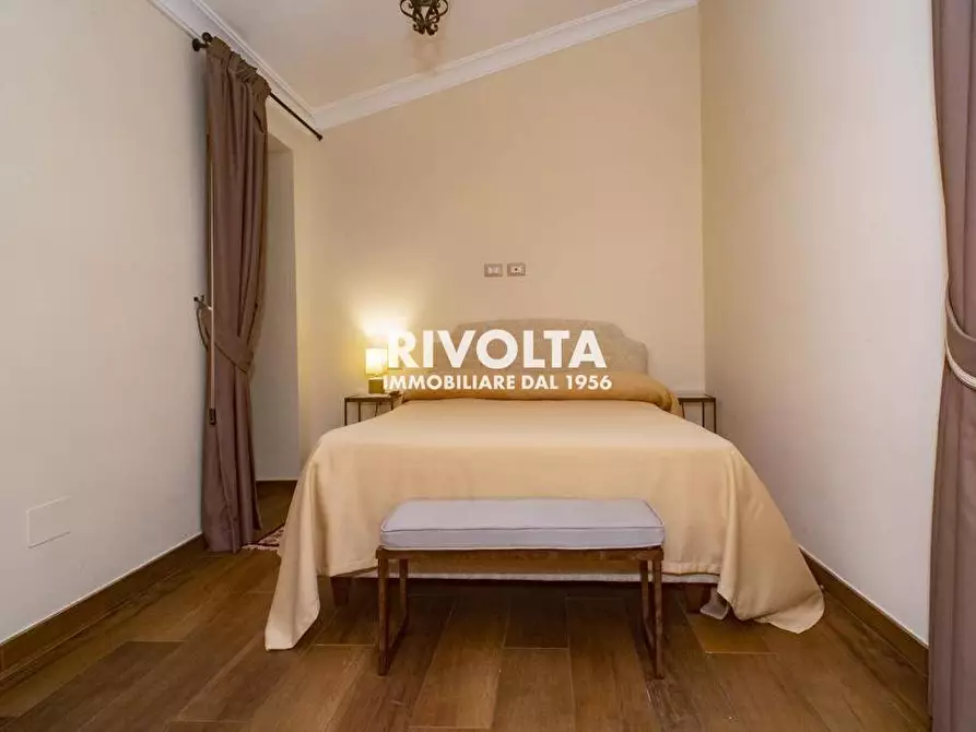 Immagine 31 di Villa in vendita  in Via Della Merluzza a Roma