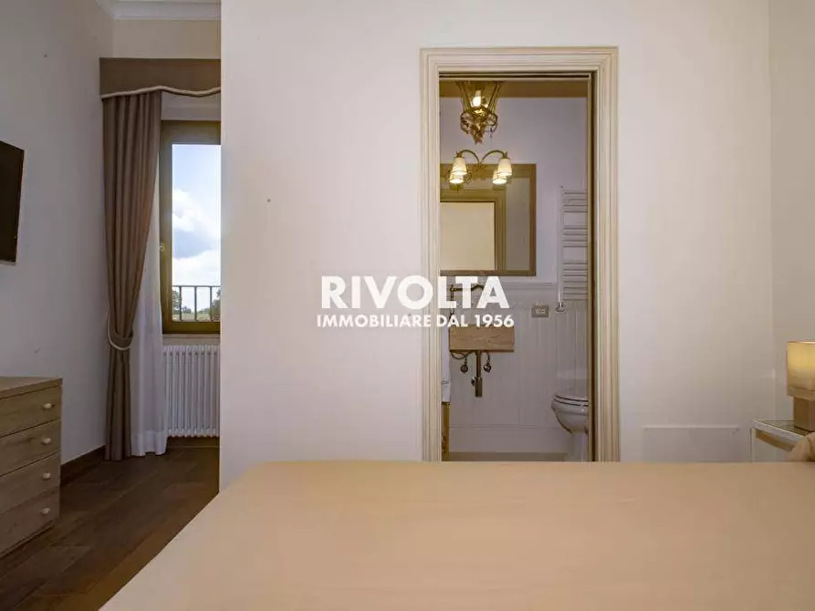 Immagine 39 di Villa in vendita  in Via Della Merluzza a Roma