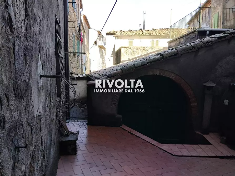 Immagine 32 di Casa indipendente in vendita  in Via Roma a Roccastrada