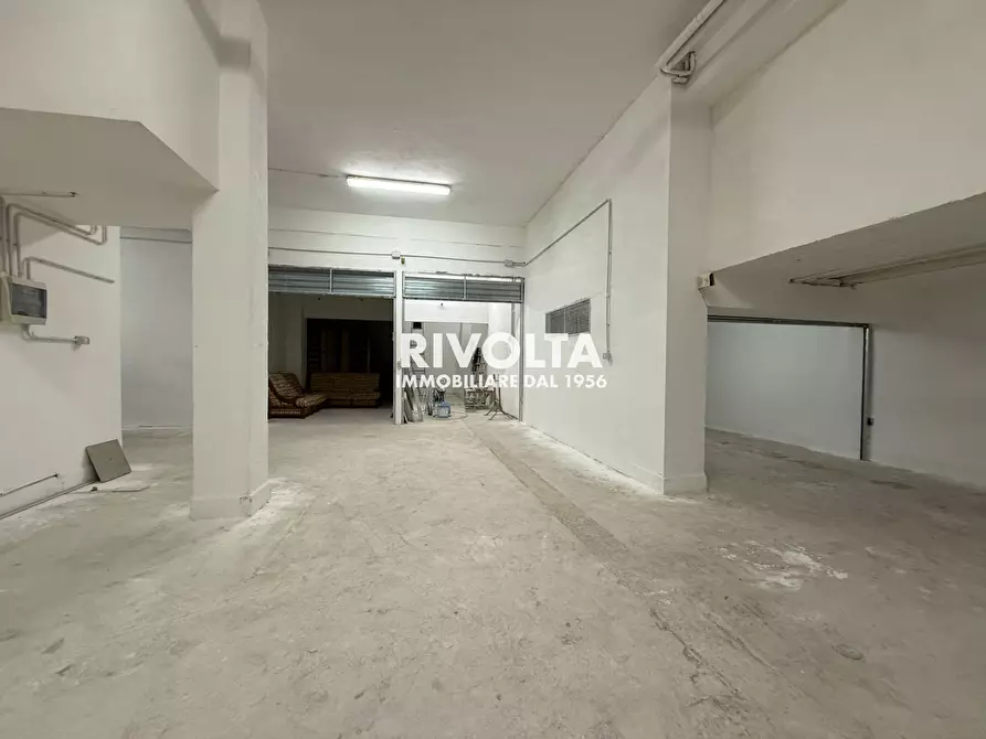 Immagine 5 di Box auto in vendita  in Via Torriglia a Roma