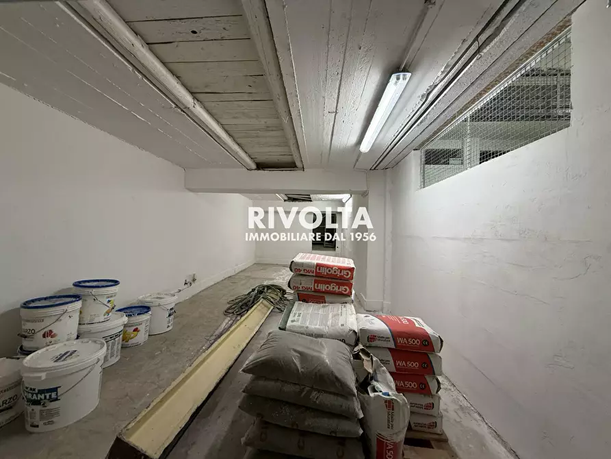 Immagine 23 di Box auto in vendita  in Via Torriglia a Roma