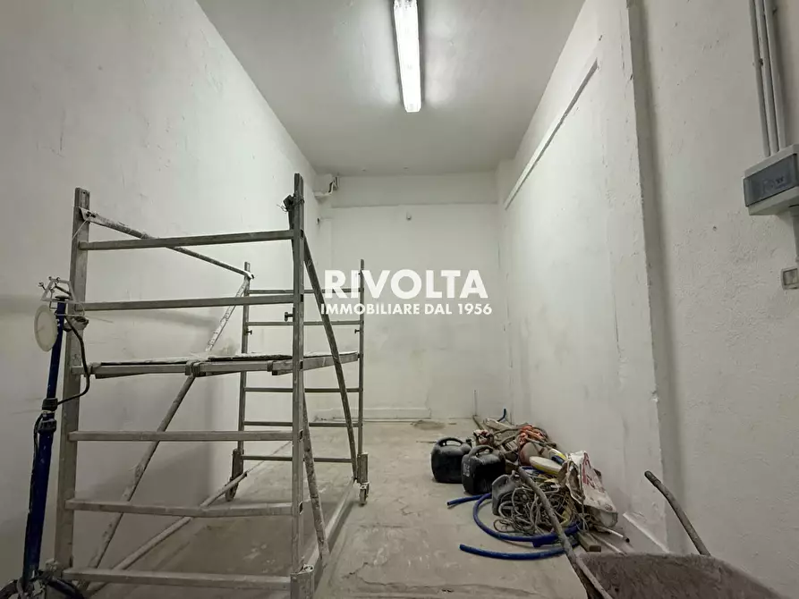 Immagine 6 di Box auto in vendita  in Via Torriglia a Roma