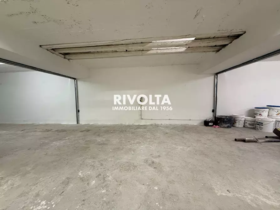 Immagine 10 di Box auto in vendita  in Via Torriglia a Roma