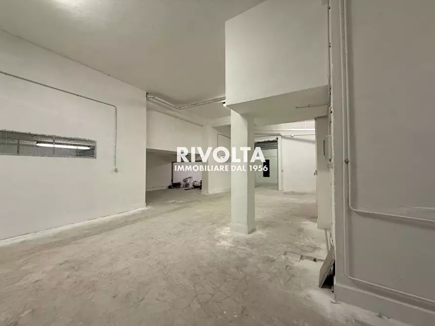 Immagine 21 di Box auto in vendita  in Via Torriglia a Roma