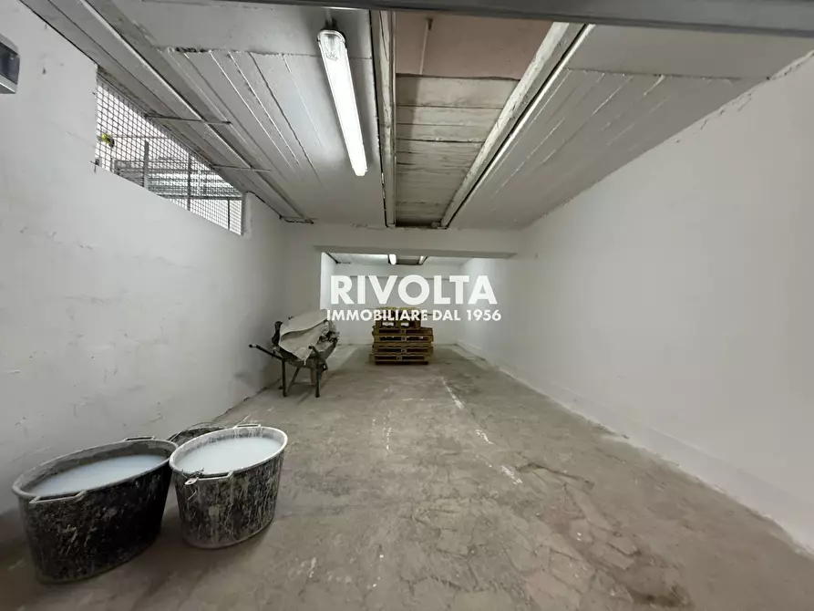 Immagine 24 di Box auto in vendita  in Via Torriglia a Roma