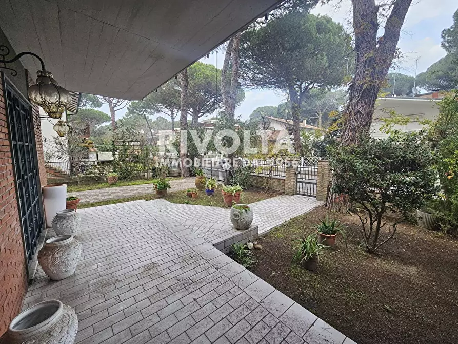 Immagine 3 di Villa in vendita  in Viale Antonio Gramsci a Cervia