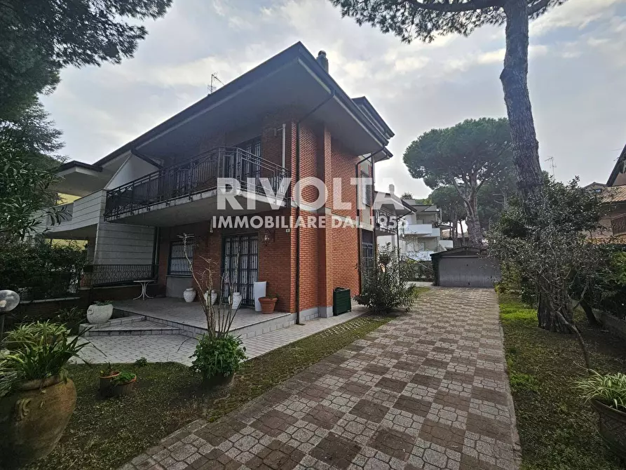Immagine 10 di Villa in vendita  in Viale Antonio Gramsci a Cervia