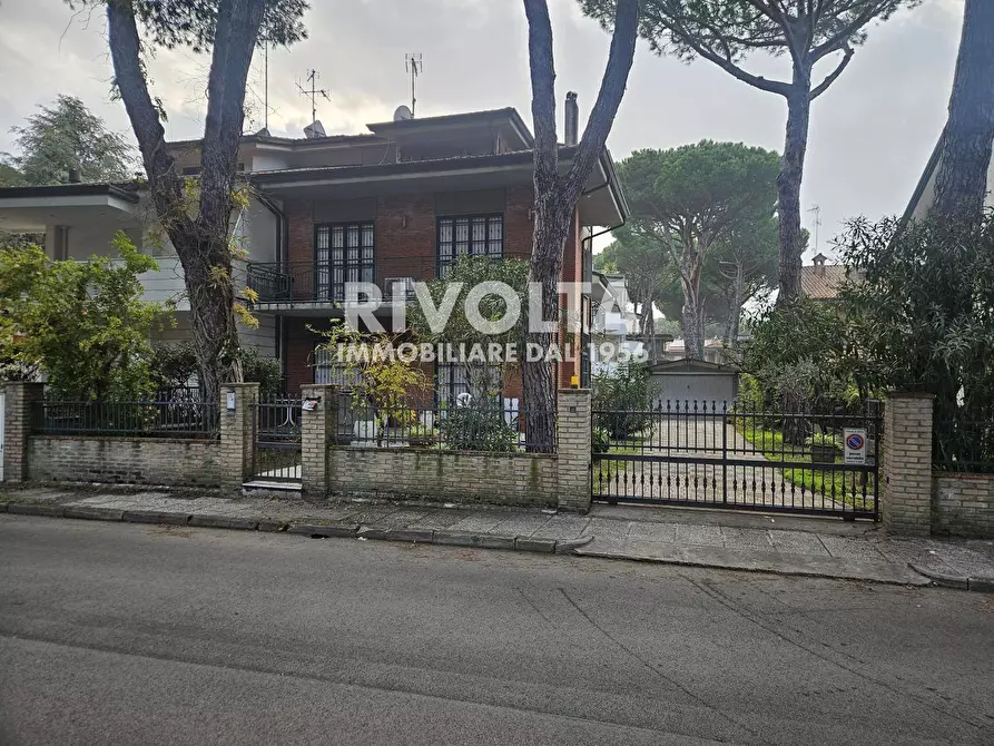 Immagine 25 di Villa in vendita  in Viale Antonio Gramsci a Cervia