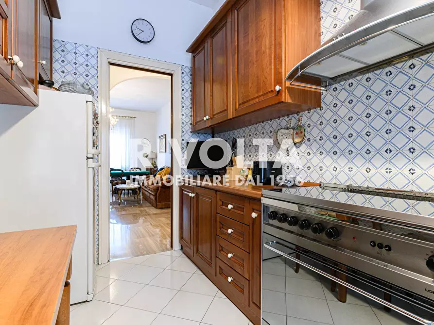 Immagine 14 di Appartamento in vendita  in Via Vittorio Spinazzola a Roma