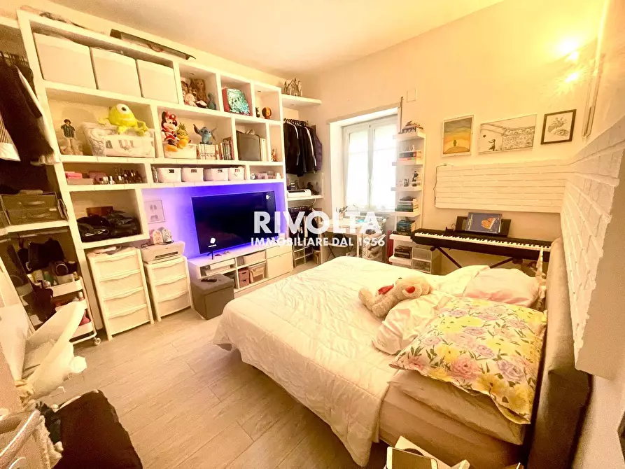 Immagine 9 di Appartamento in vendita  in vibio mariano a Roma