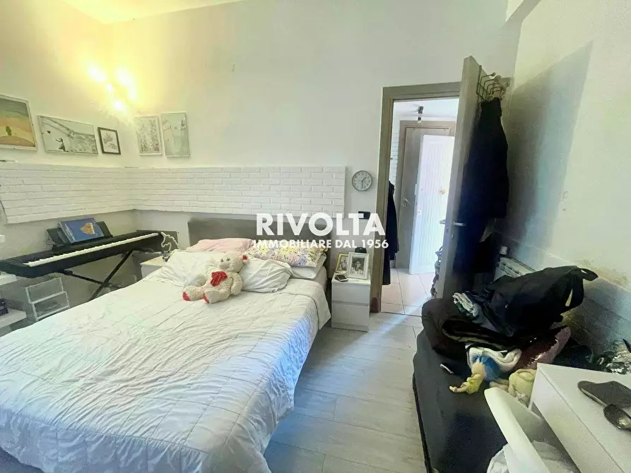 Immagine 10 di Appartamento in vendita  in vibio mariano a Roma