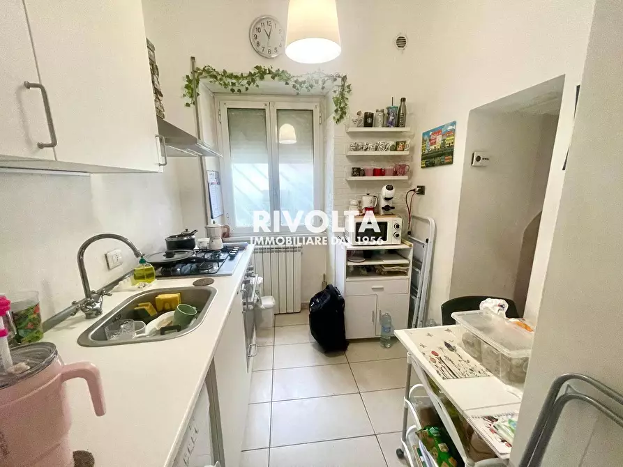 Immagine 12 di Appartamento in vendita  in vibio mariano a Roma