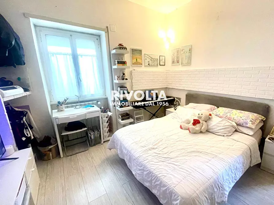 Immagine 14 di Appartamento in vendita  in vibio mariano a Roma