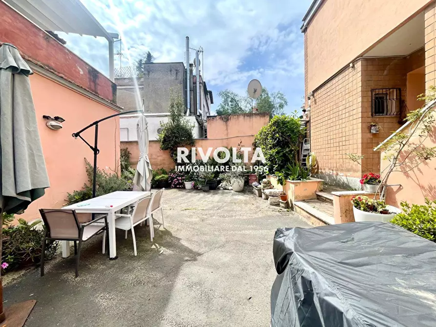 Immagine 16 di Appartamento in vendita  in vibio mariano a Roma