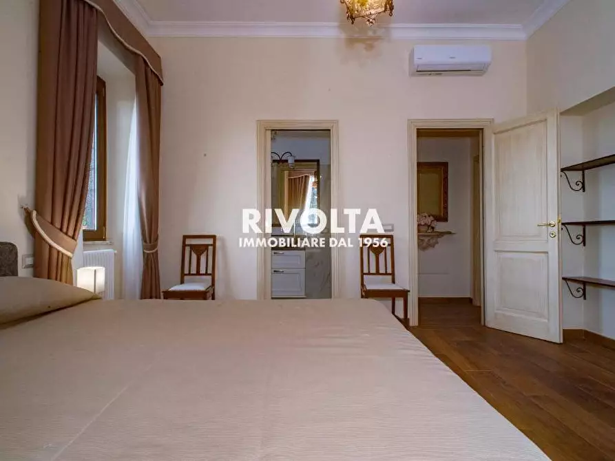 Immagine 15 di Villa in affitto  in Via Della Merluzza a Roma