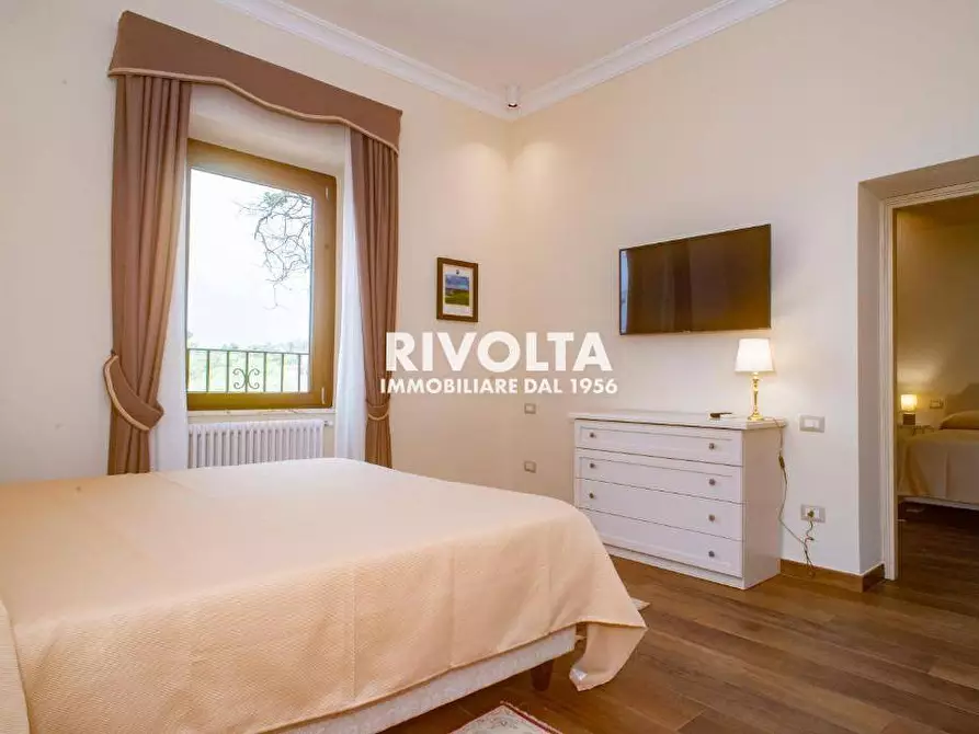 Immagine 17 di Villa in affitto  in Via Della Merluzza a Roma