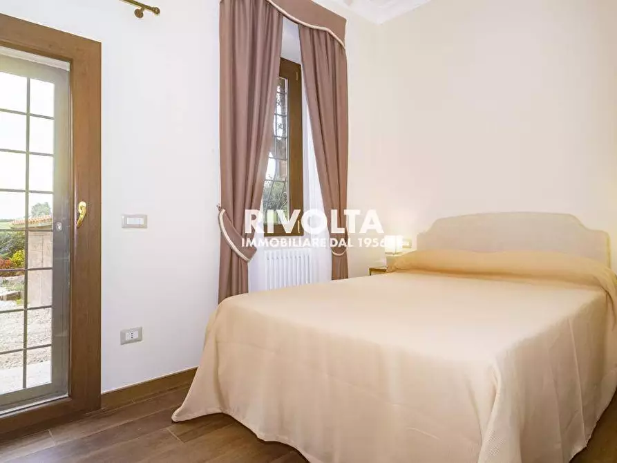 Immagine 36 di Villa in affitto  in Via Della Merluzza a Roma