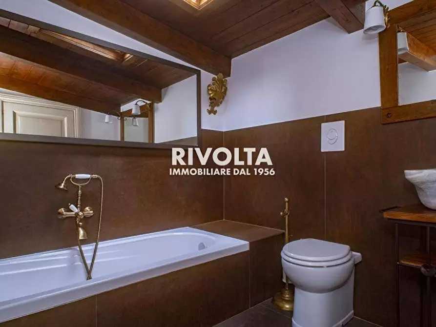 Immagine 40 di Villa in affitto  in Via Della Merluzza a Roma