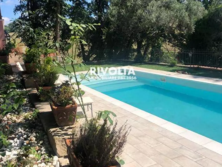 Immagine 9 di Villa in affitto  in Via Della Merluzza a Roma