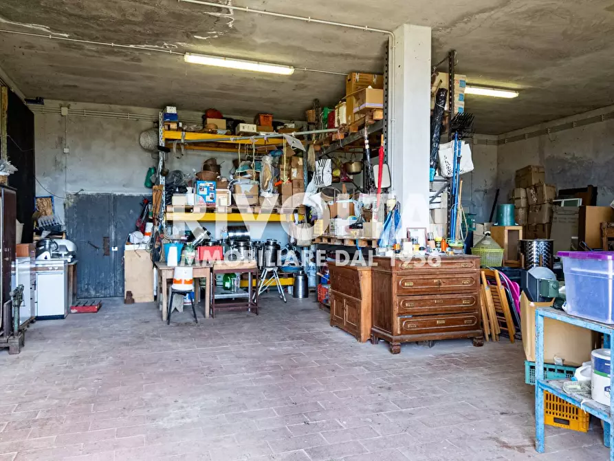 Immagine 54 di Villa in vendita  in via roma a Forano