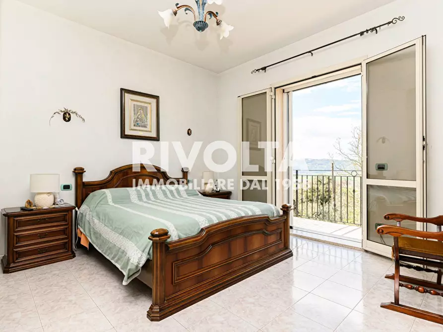 Immagine 14 di Villa in vendita  in via roma a Forano