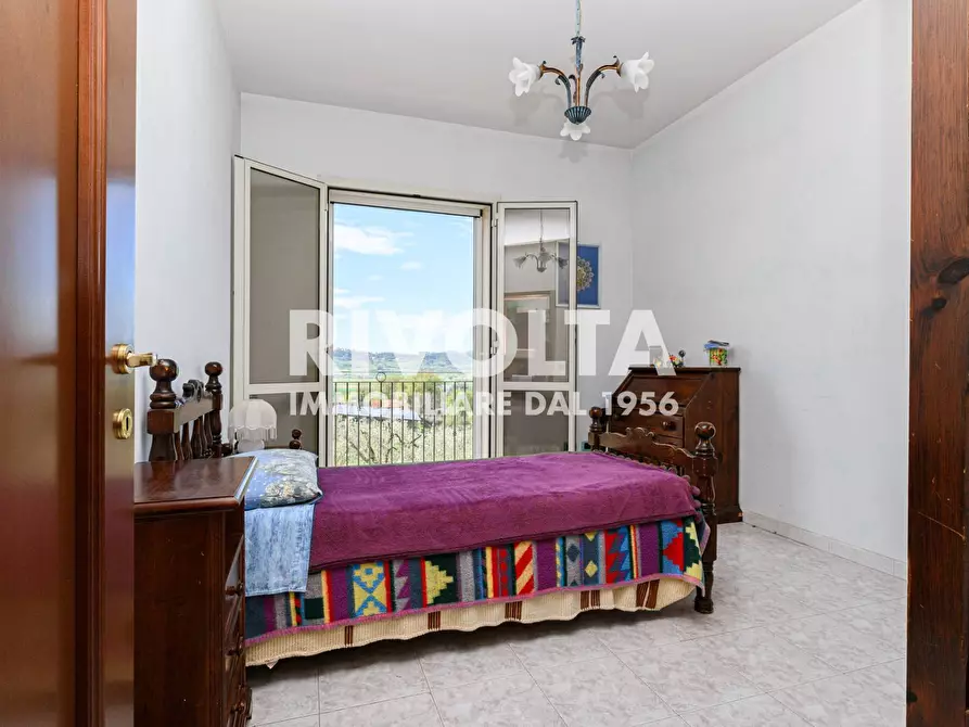 Immagine 12 di Villa in vendita  in via roma a Forano