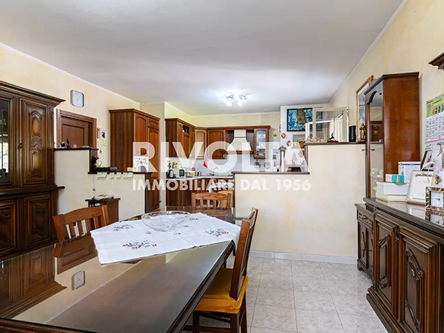 Immagine 5 di Villa in vendita  in via roma a Forano