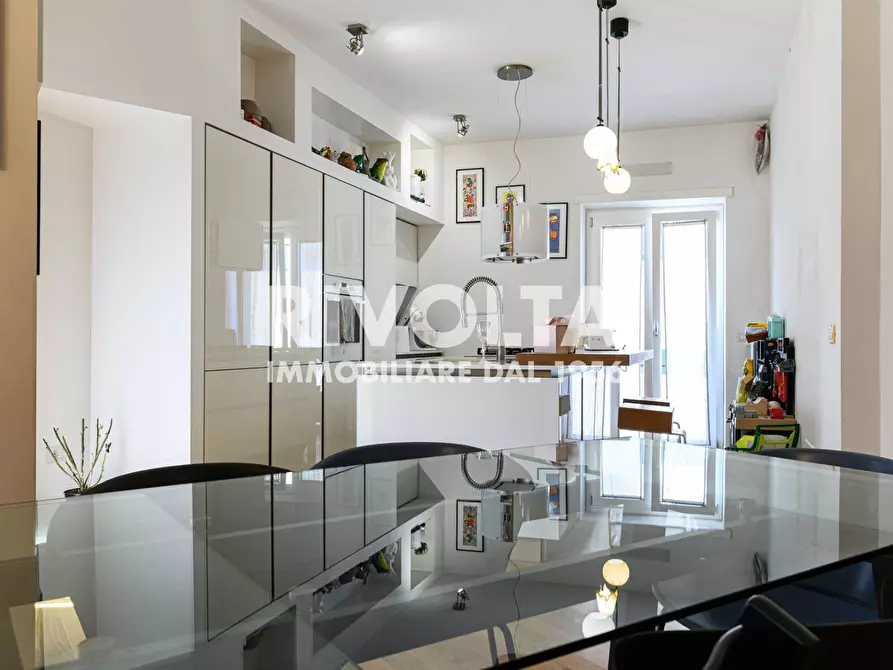 Immagine 5 di Appartamento in vendita  in Via Di Vigna Stelluti a Roma