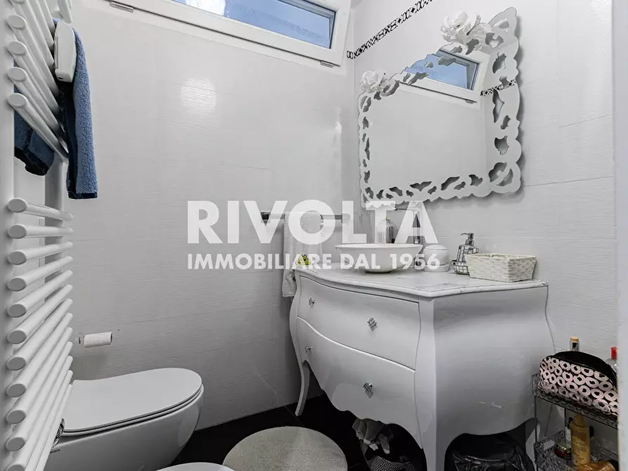 Immagine 11 di Appartamento in vendita  in Via Di Vigna Stelluti a Roma