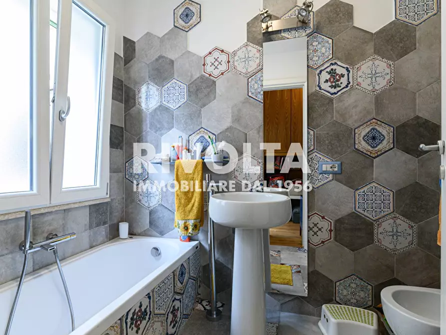 Immagine 15 di Appartamento in vendita  in Via Di Vigna Stelluti a Roma